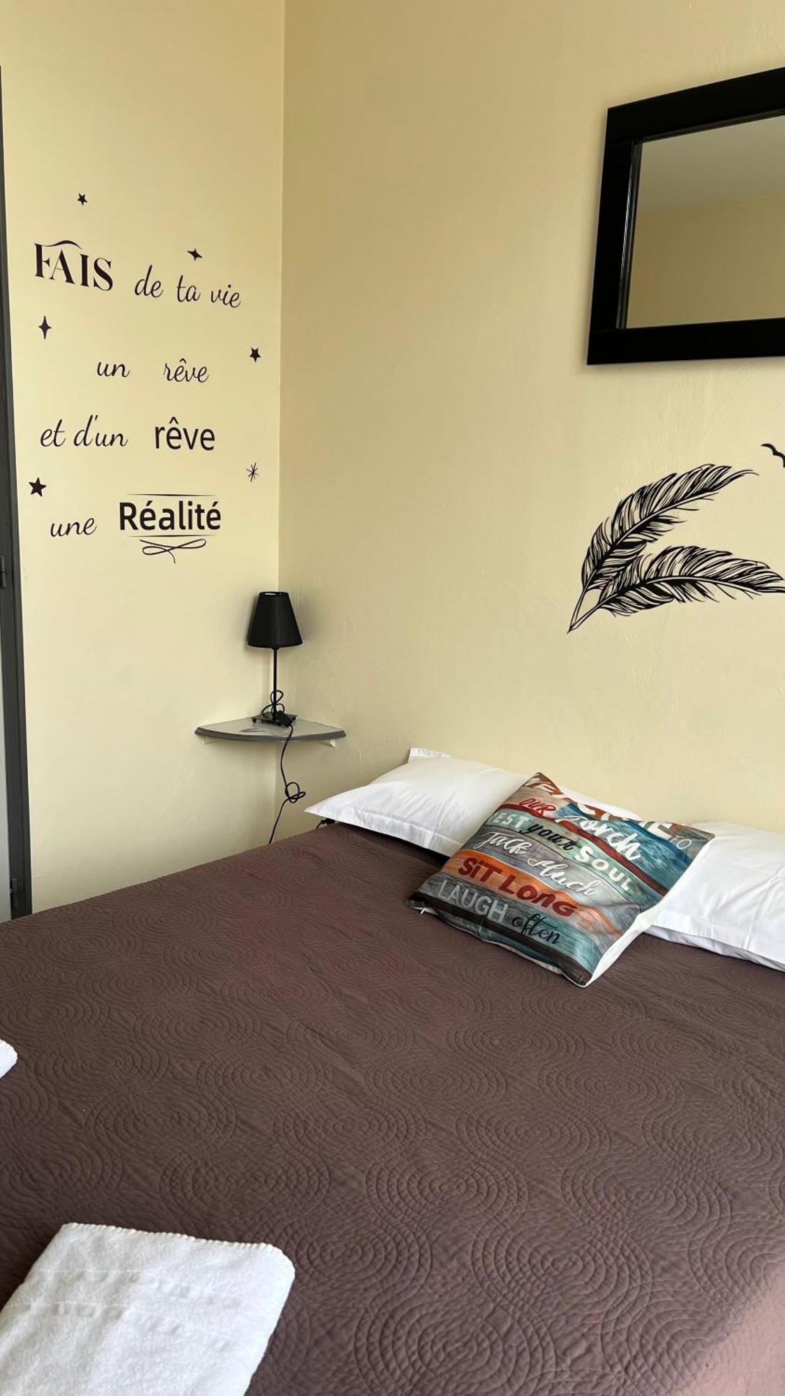 Le Signoret Hotel